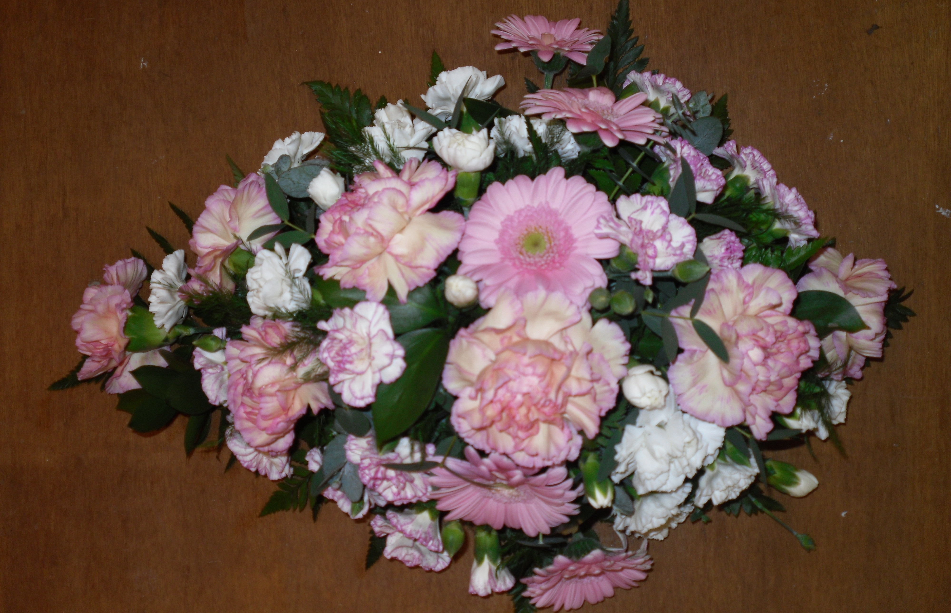 floral arrangement cottonbuds florists Northampton
